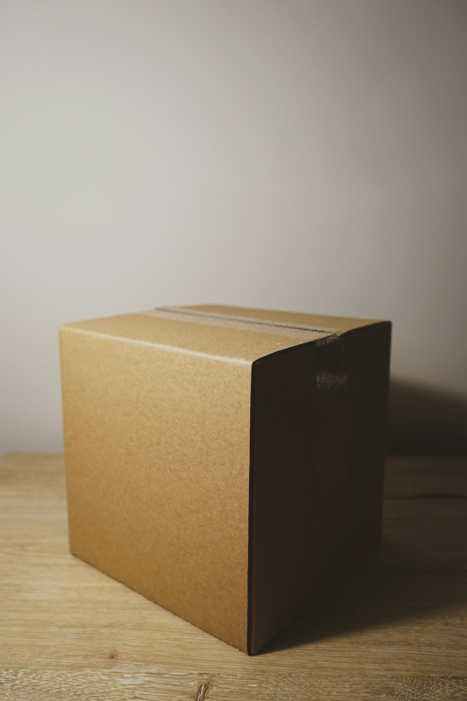 Slabby Tech minimalist product packaging